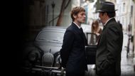 Endeavour (Image Source: Prime Video)